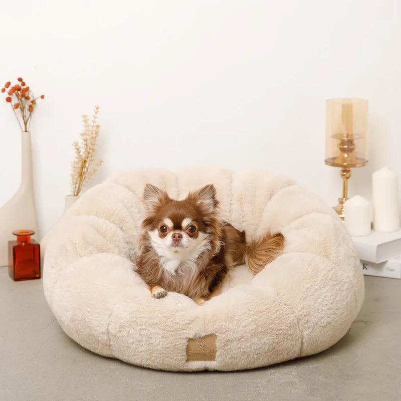 Croissant Style Fur Bed